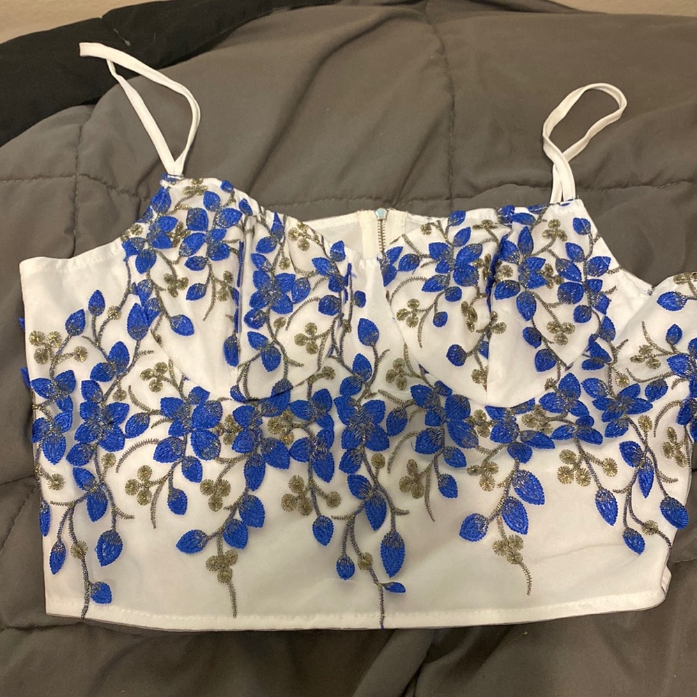 Crop top sorta corset